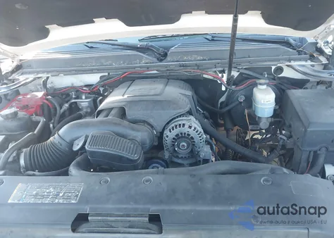 2010 GMC Yukon Xl 1500 Denali из США, поврежденный, VIN 1GKUKMEF5AR158853